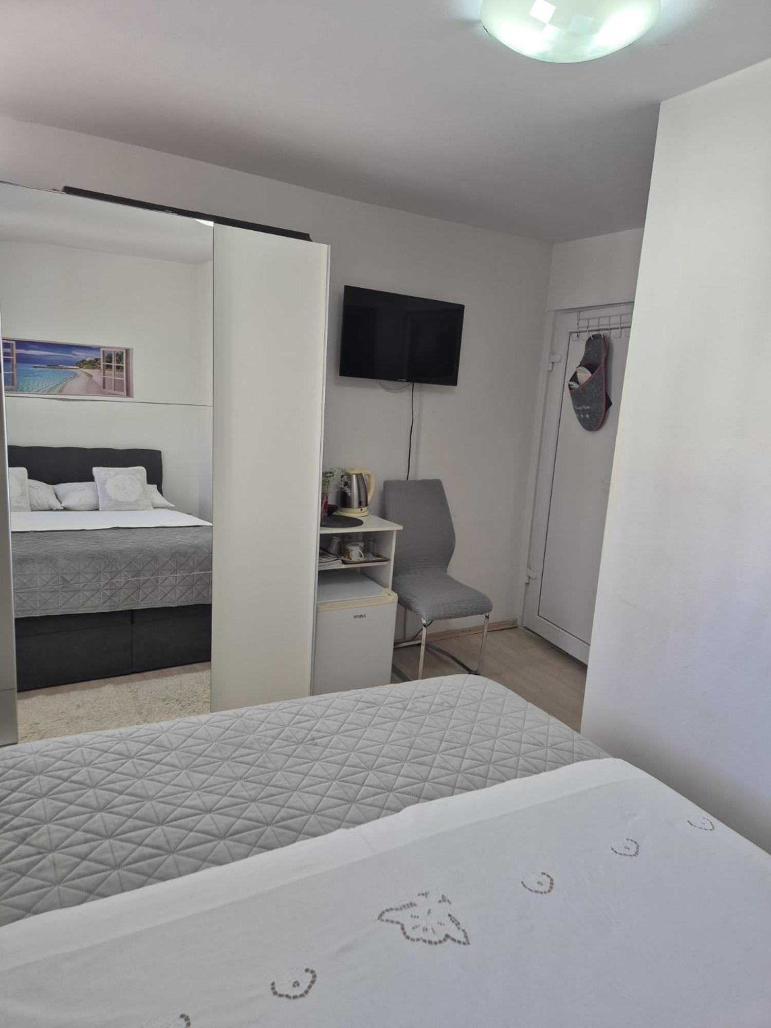 Apartma Near The Center